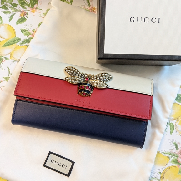 Gucci Handbags - 🌸PENDING SALE🌸 Gucci Queen Margaret Pearl Wallet